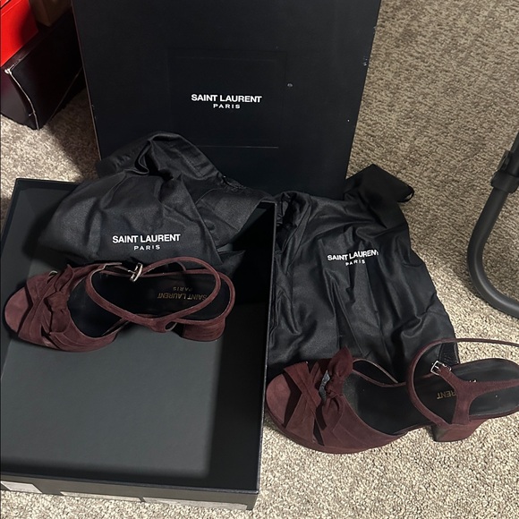 Saint Laurent Elegant Black Gift Box - Picture 7 of 9